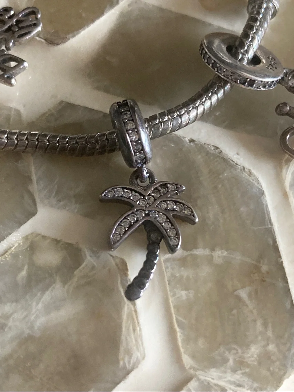 Pandora Moments snake chain barrel clasp bracelet w/6 charms